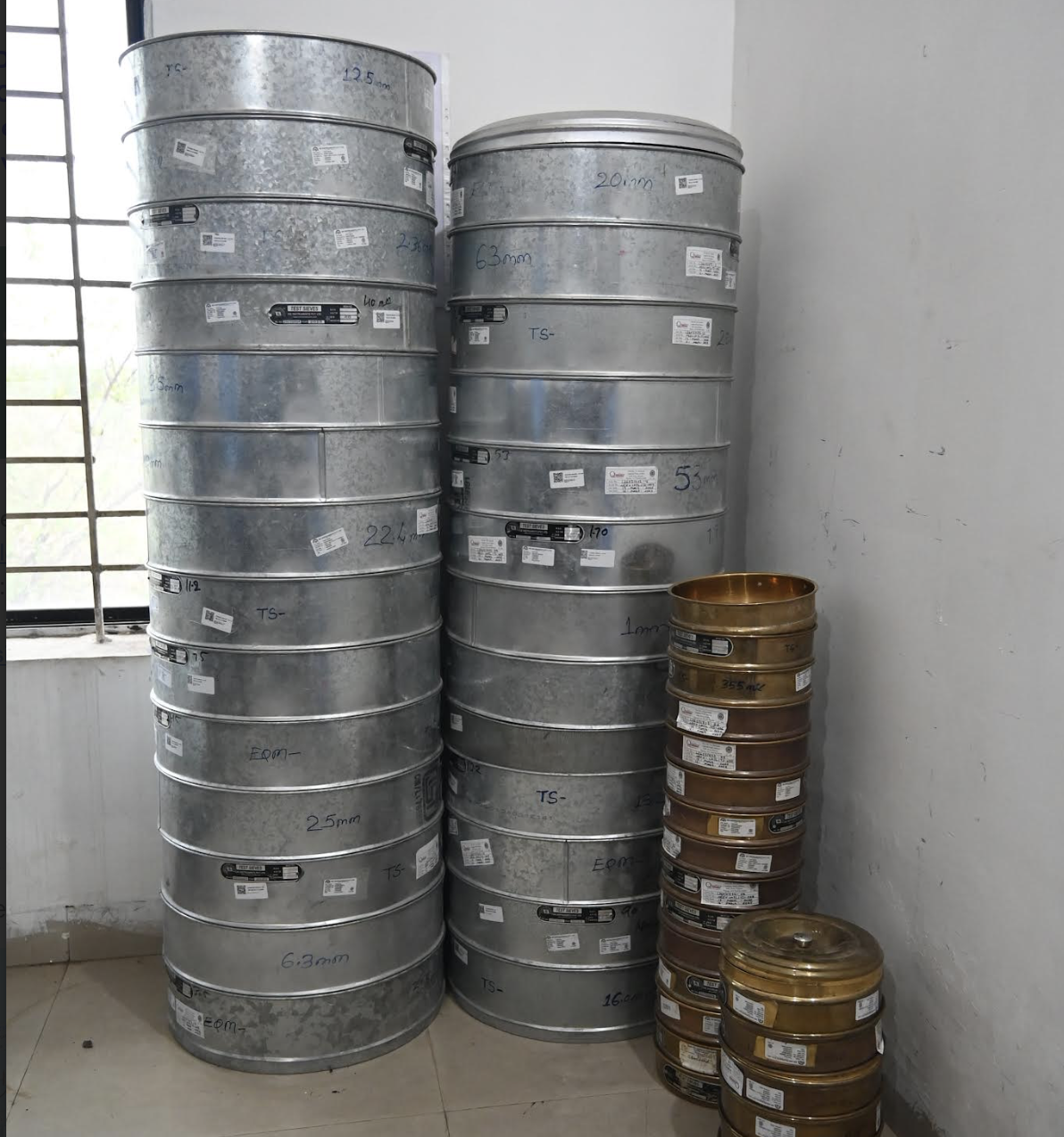 Test Sieves of Different Sizes